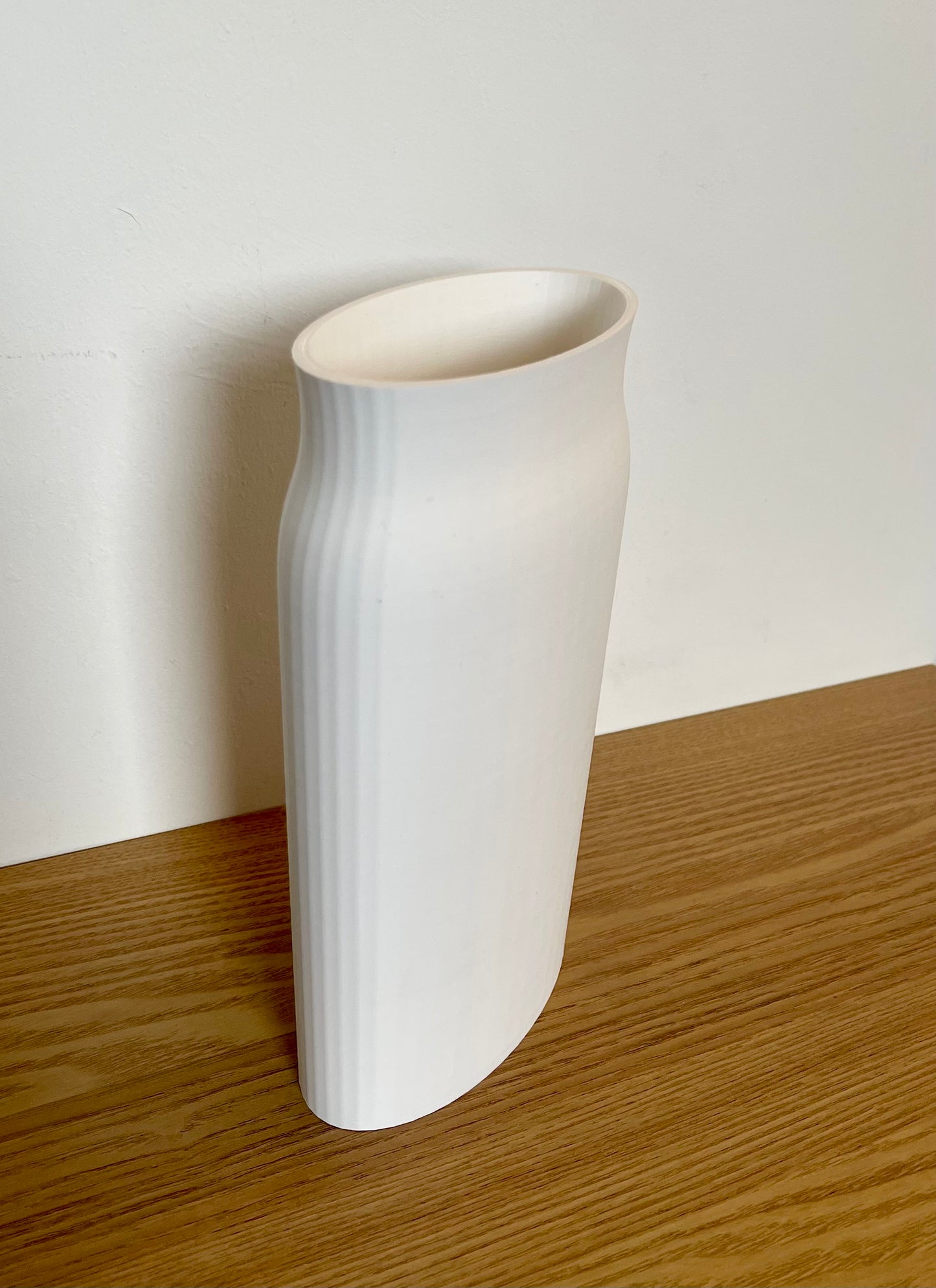 Contemporary 3D Printed Vase – Sleek Modern Design for Faux Flowers – Decorative Minimalist Home & Desk Ornament – Flared Lip Scandi Vase