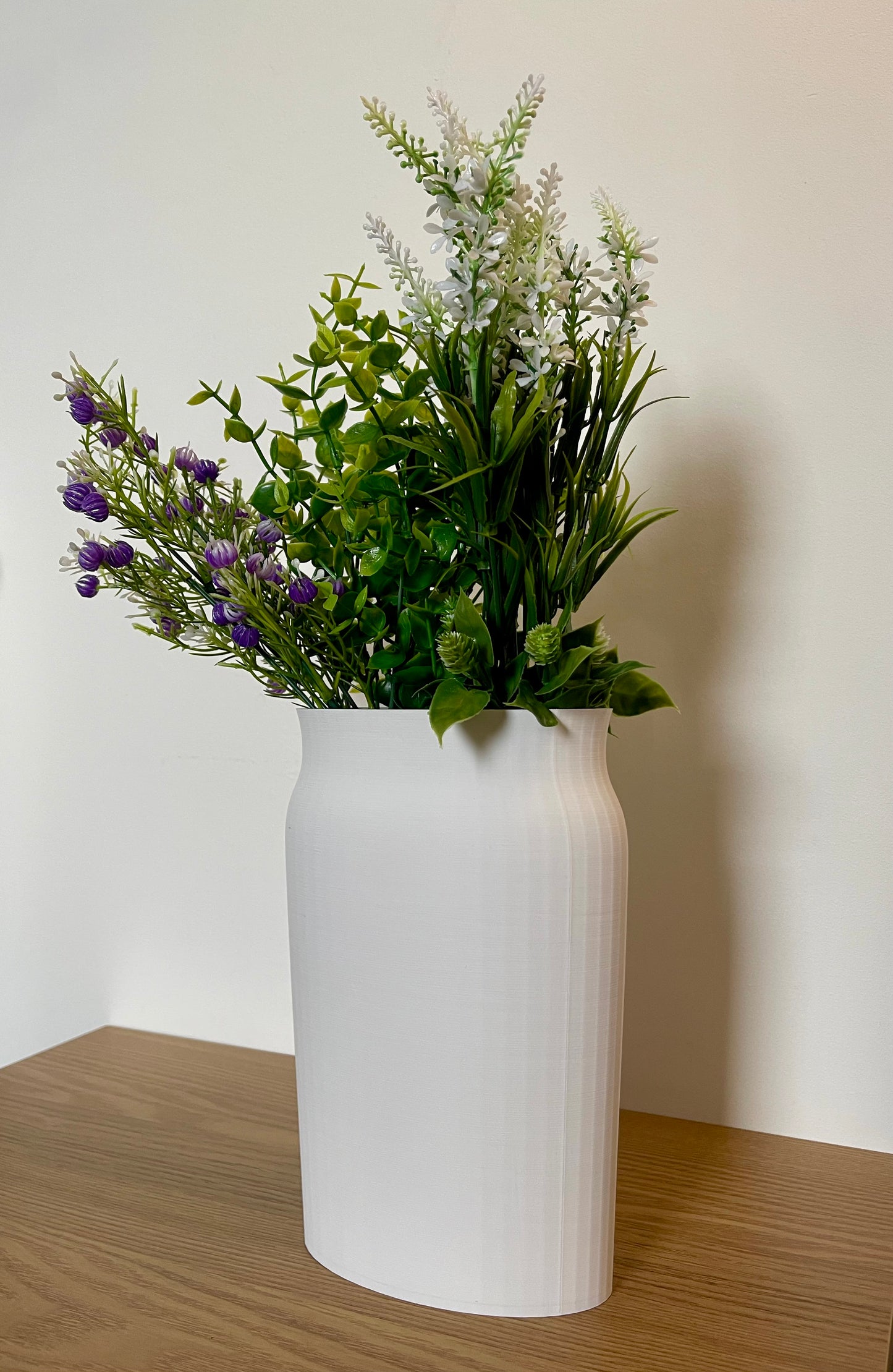 Contemporary 3D Printed Vase – Sleek Modern Design for Faux Flowers – Decorative Minimalist Home & Desk Ornament – Flared Lip Scandi Vase