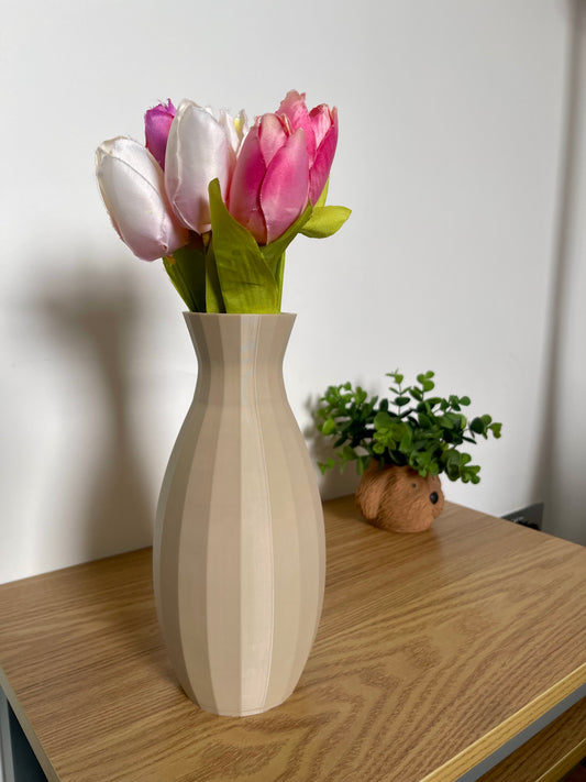 3D Printed Minimalist Vase – Ideal for Fresh Flowers or Faux Stems