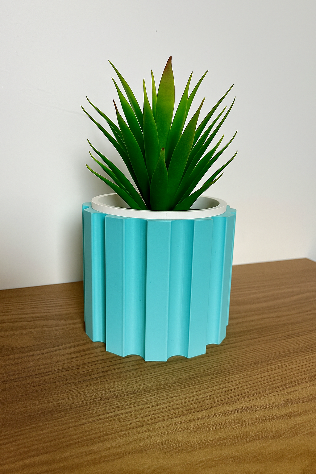 Modern 3D Printed Plant Pot with Interchangeable Sleeve, Custom Colour Indoor Planter, Modern Home Decor, Drip Tray Access, Succulent Pots