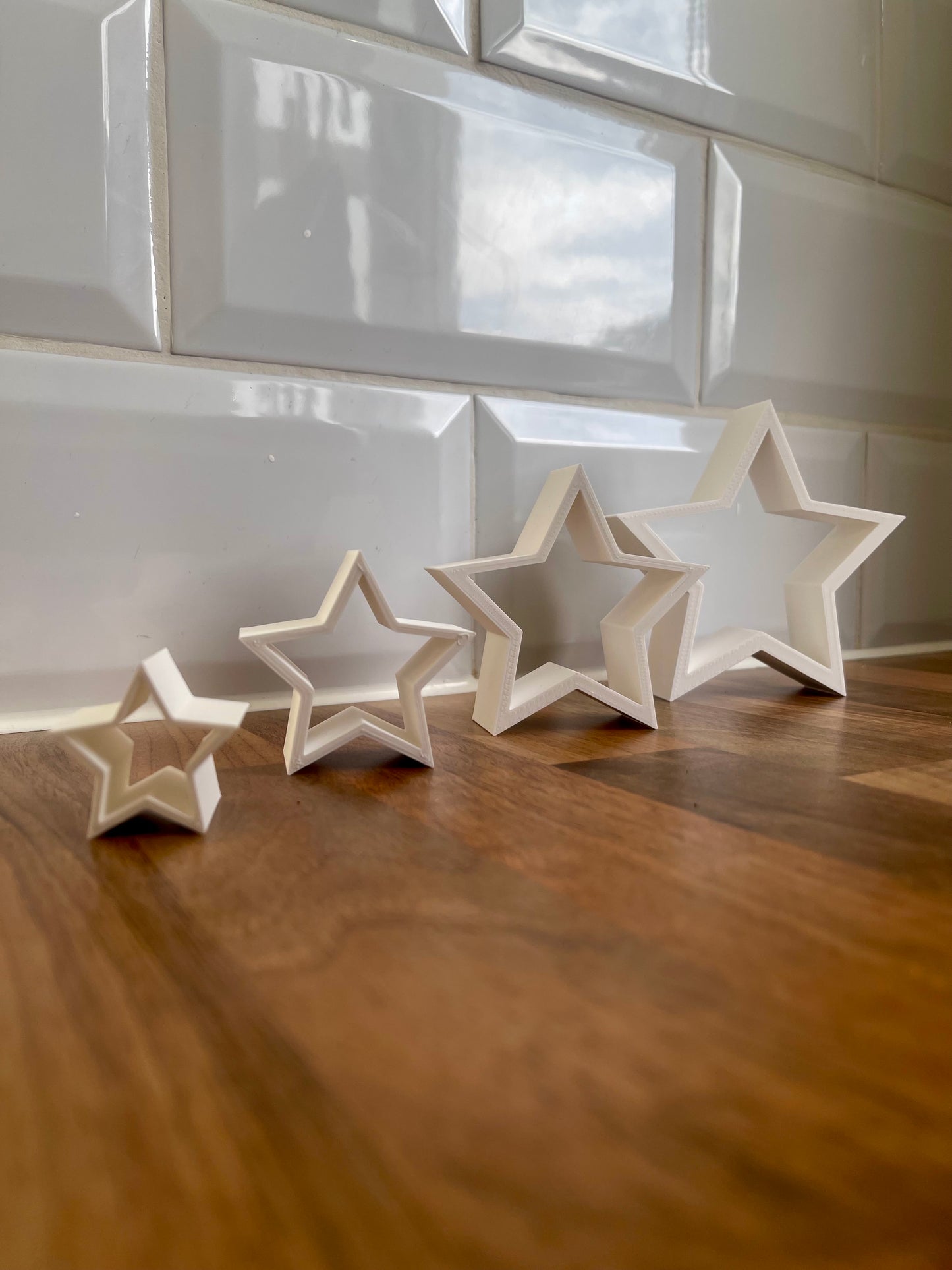 White Star Ornament Set – 3D Printed Christmas Decorations for Mantel or Shelf
