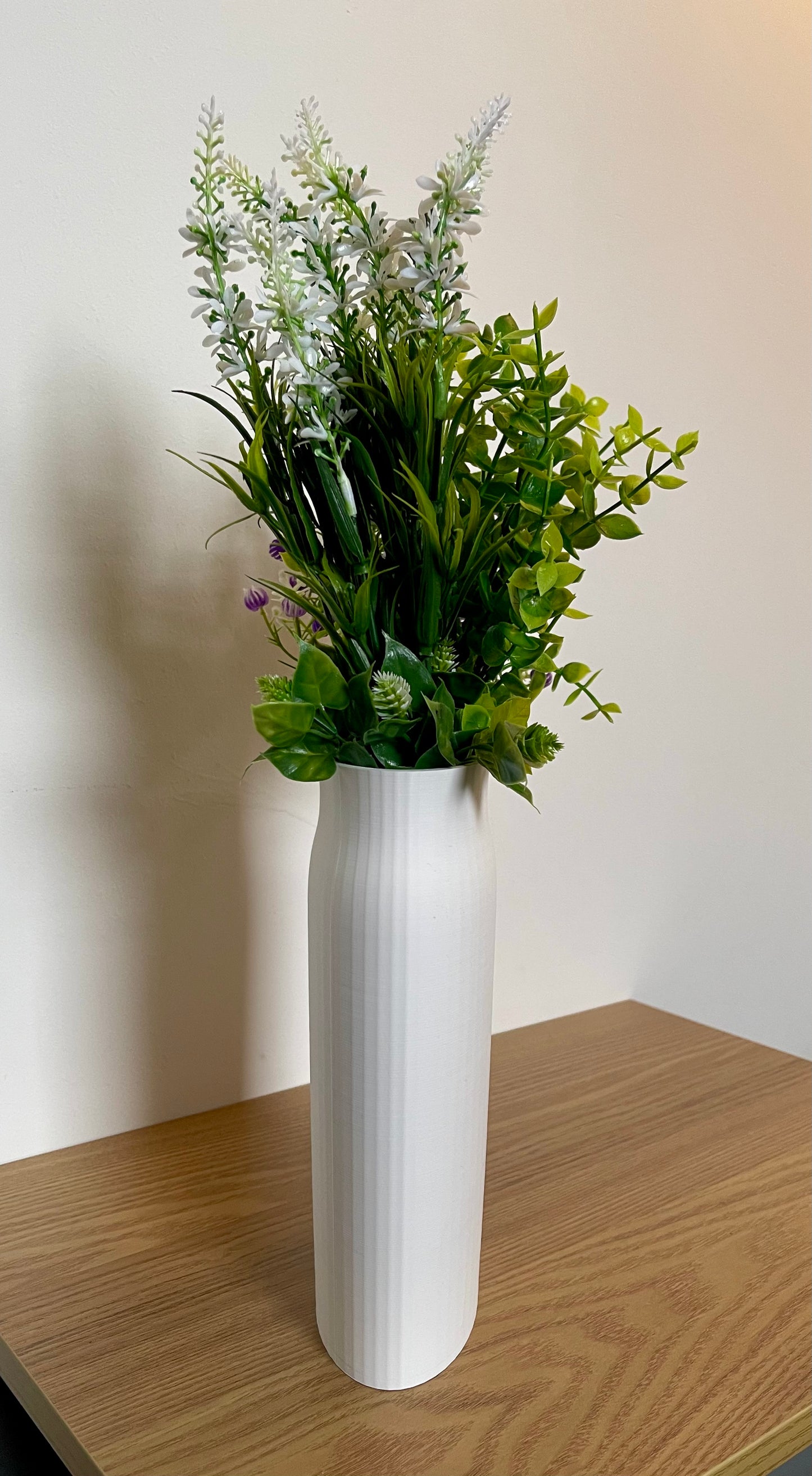 Contemporary 3D Printed Vase – Sleek Modern Design for Faux Flowers – Decorative Minimalist Home & Desk Ornament – Flared Lip Scandi Vase