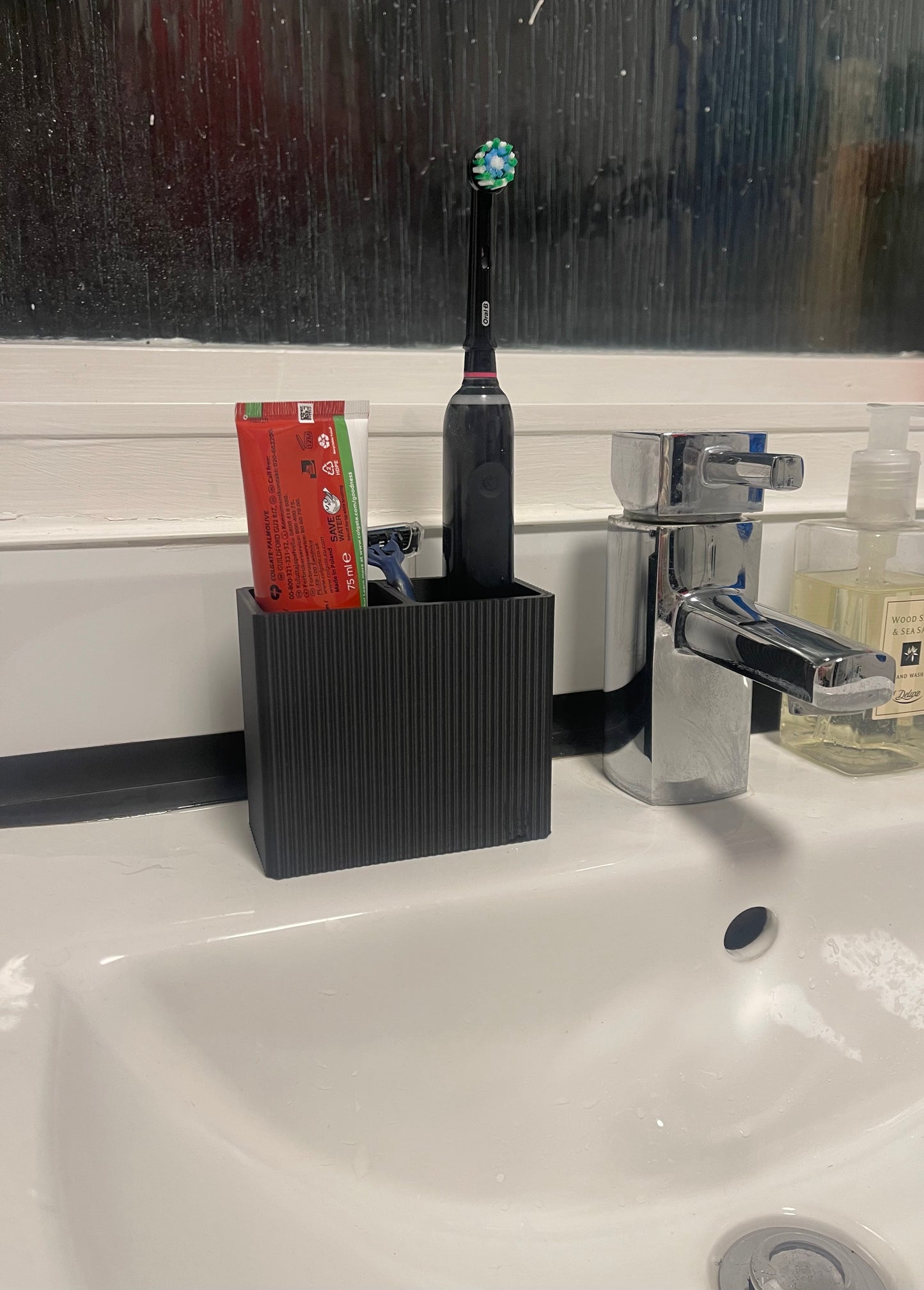 Unique Toothbrush Organizer for Modern Bathroom Design - Toothbrush Storage Solution | 3D Printed Holder | Decorative Sink | Toothpaste Storage