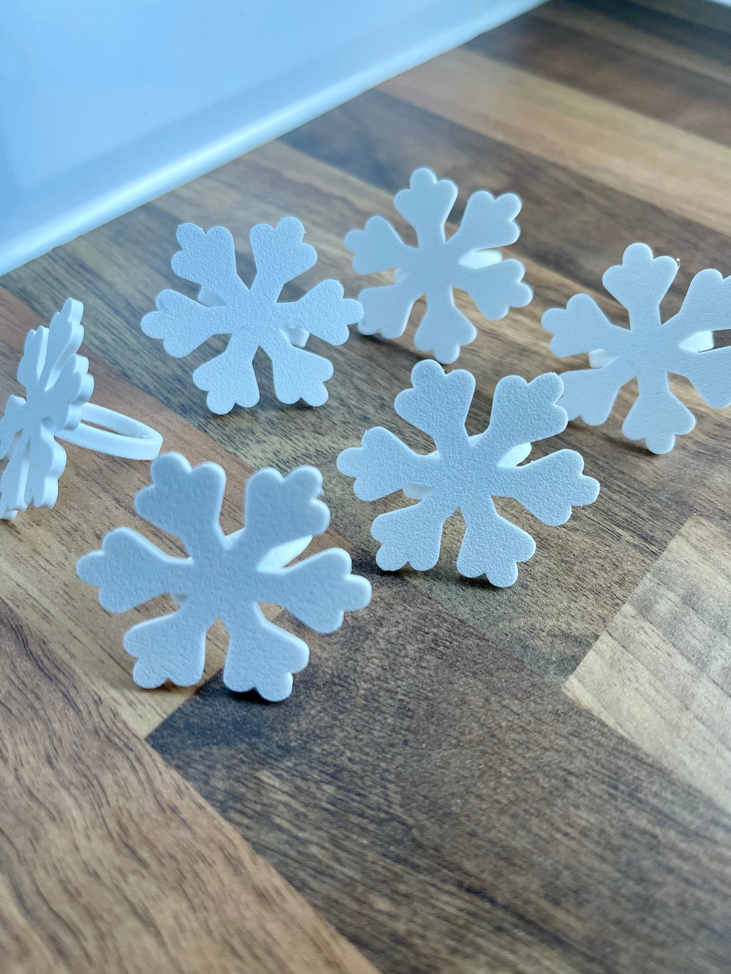Snowflake Napkin Rings | Christmas Table Decor | Festive Napkin Holders in Multiple Colours | Sets of 4, 6, 8, 12