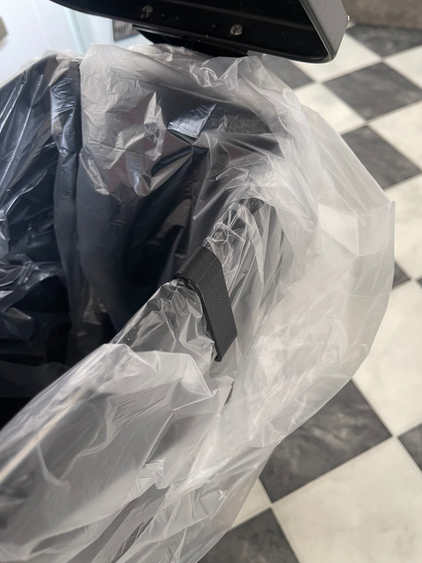 Bin Bag/Black sack Clips | heavy duty clips | kitchen bag clips | reusable bag clips | bin bag fastener