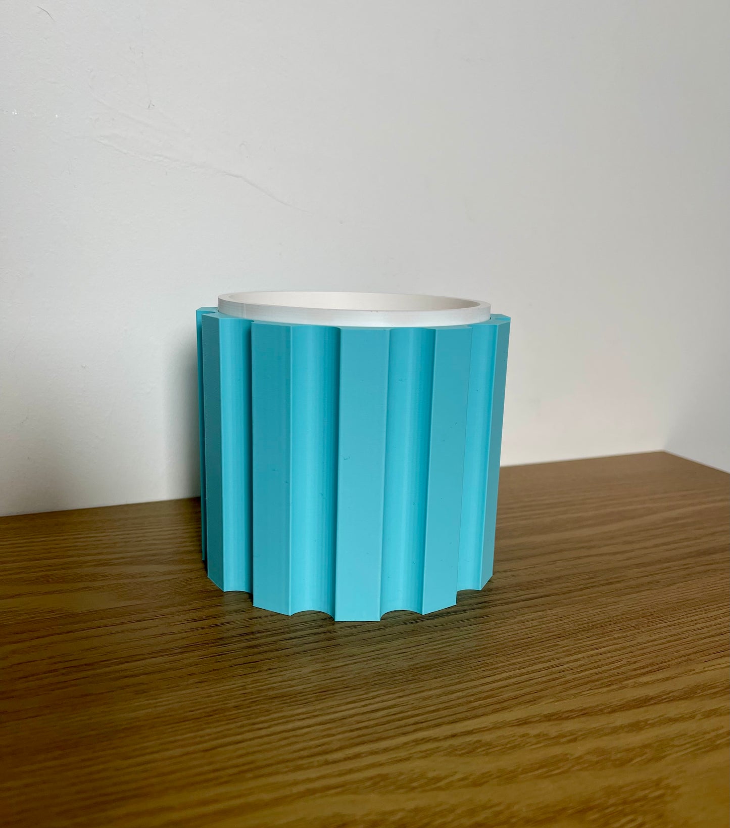 Modern 3D Printed Plant Pot with Interchangeable Sleeve, Custom Colour Indoor Planter, Modern Home Decor, Drip Tray Access, Succulent Pots