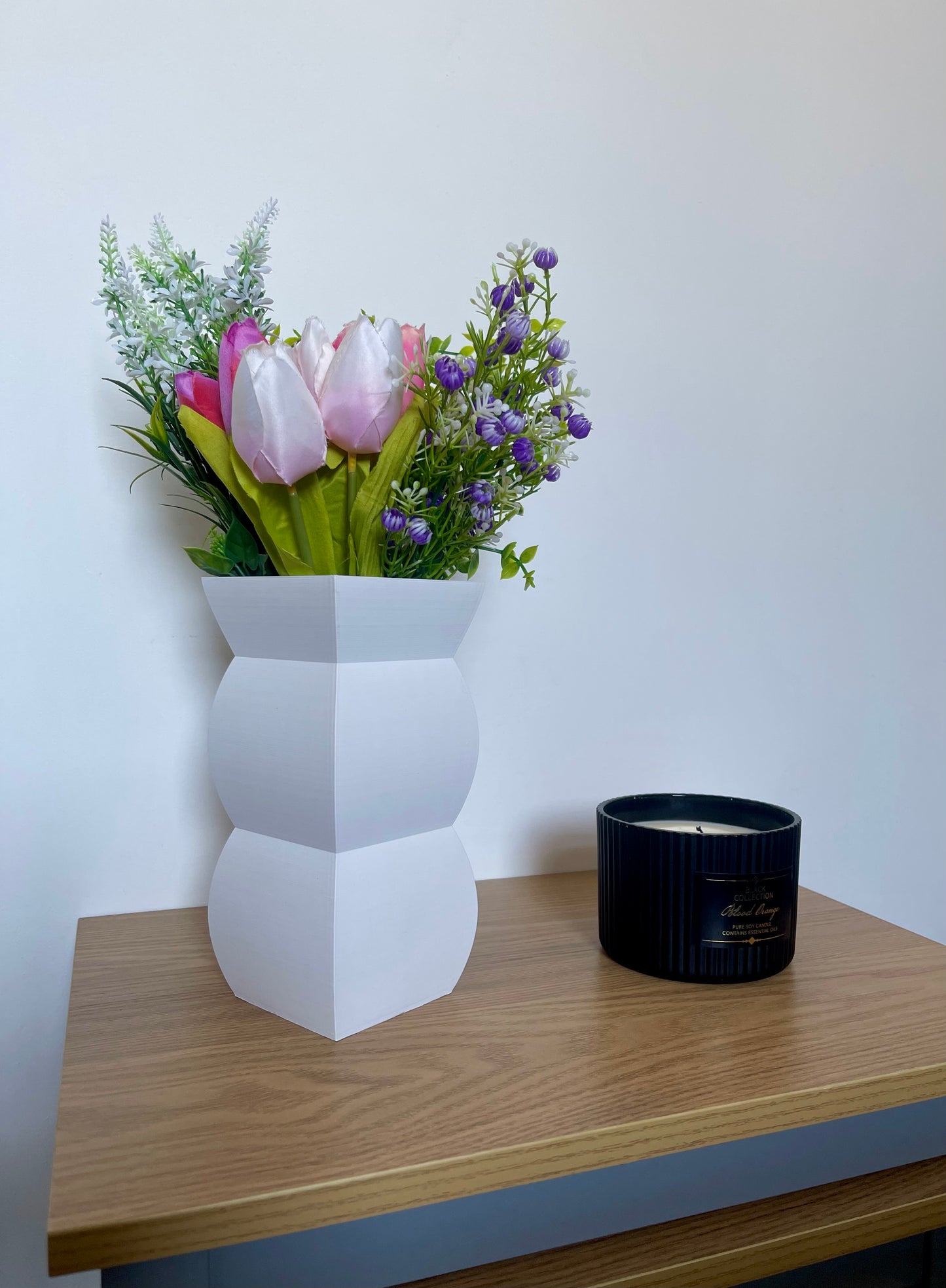 Stylish Modern 3D Printed Vase – Geometric Design Decorative Flower Holder, Minimal Home and Desk Decoration. Unique Housewarming Gifts