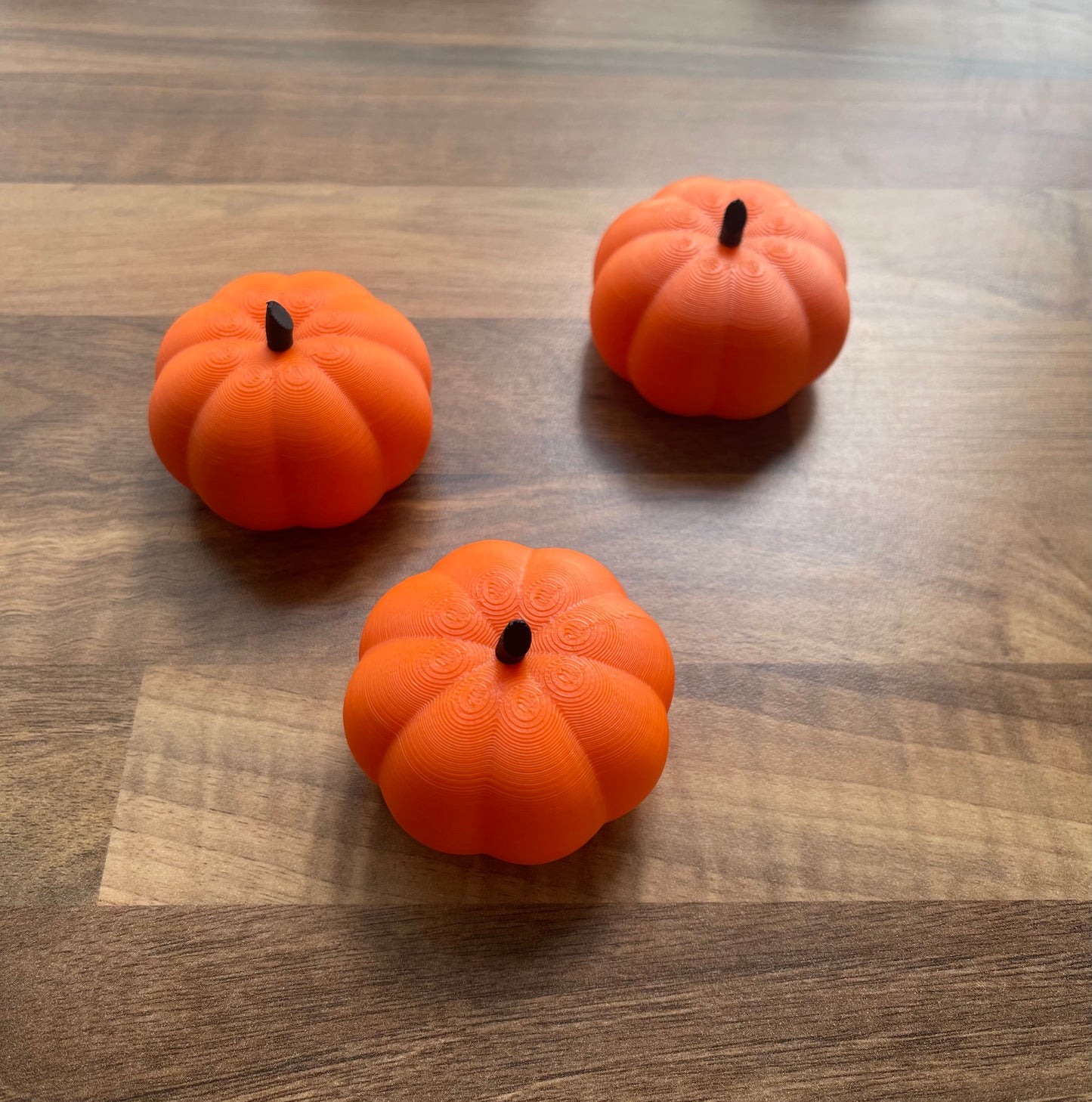 Set of 3 Mini Pumpkins – 3D Printed Autumn Decorations, Fall Home Decor & Halloween Party Accessories, Autumn Table Centerpeice, Kids Party